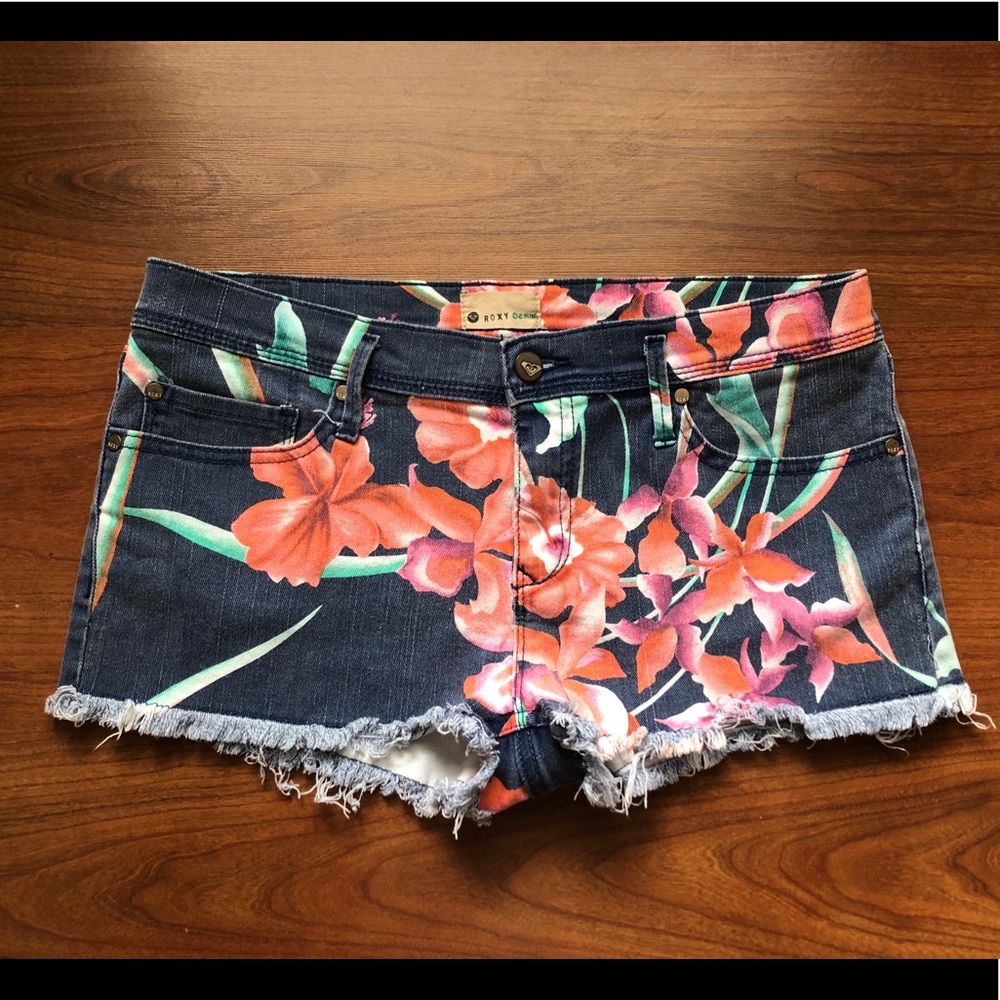 Roxy Floral Jean Shorts 11/30